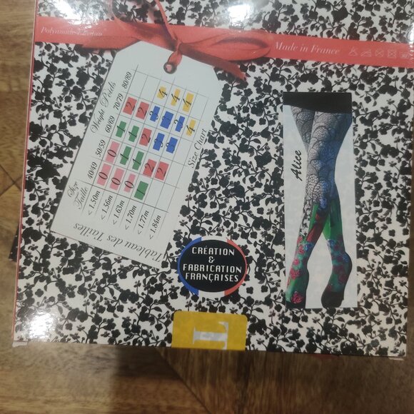 Marie Antoilette tights size 4 plus size New - Picture 2 of 3